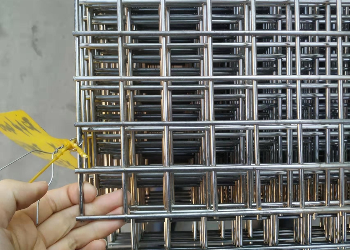 5 X 10 Cm Welded Wire Panels Rectangular Hole For Poultry Farming Coop Fencing